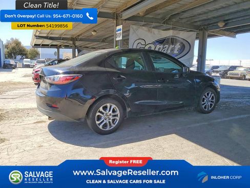 Used 2016 Scion iA FWD image 4