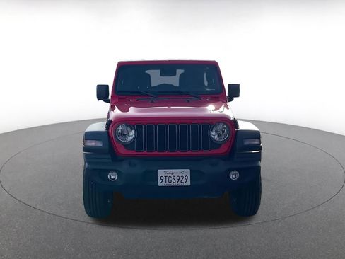 Used 2025 Jeep Wrangler Sport S image 11