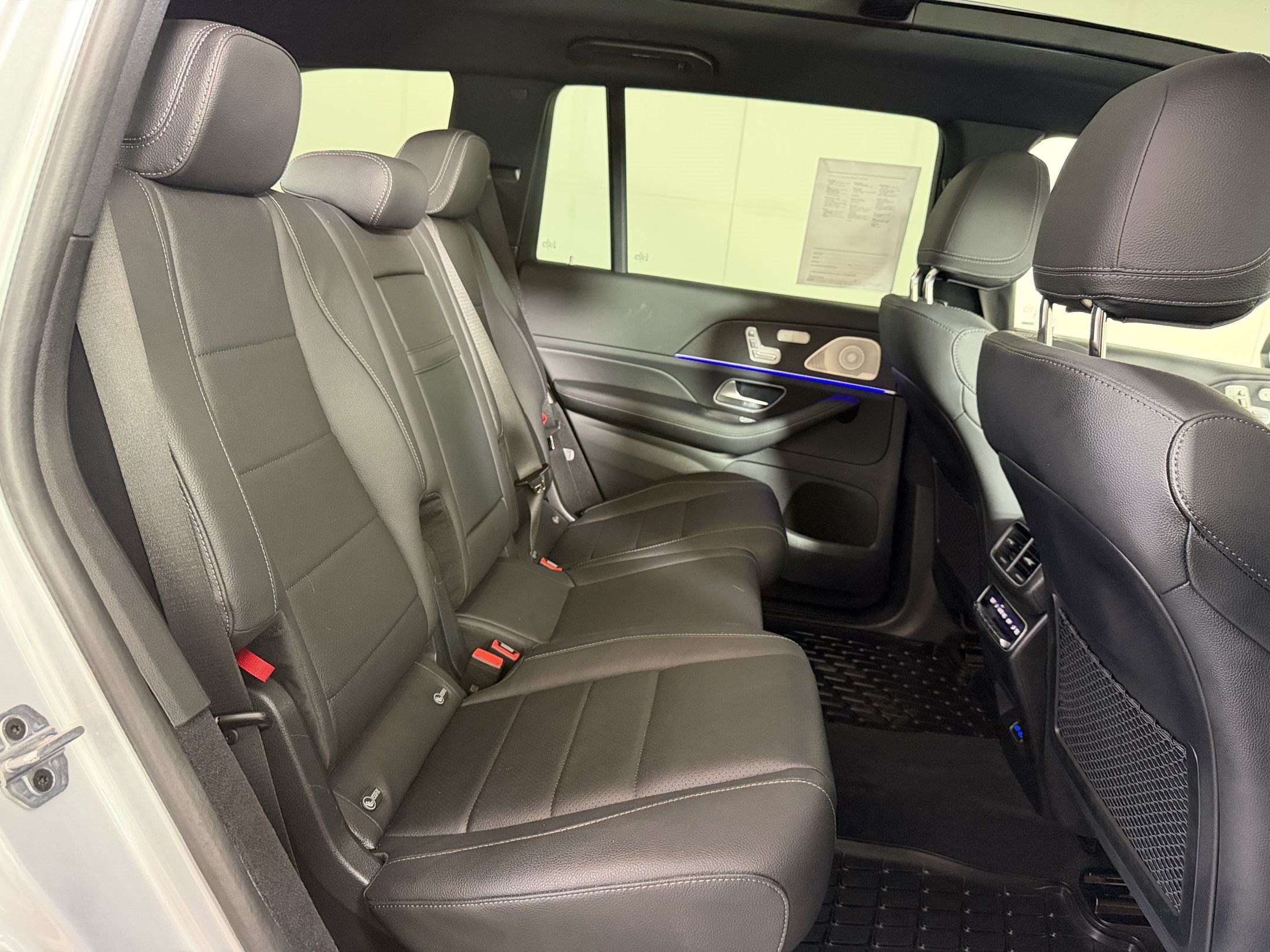 Certified 2024 Mercedes-Benz GLS 450 4MATIC image 31