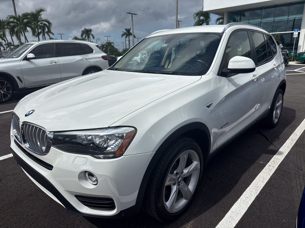 Used 2017 BMW X3 sDrive28i RWD image 5
