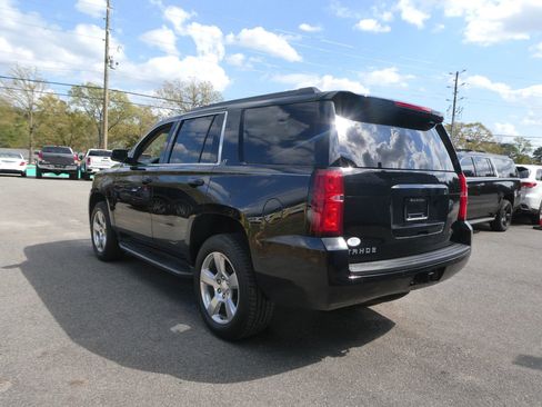 Used 2015 Chevrolet Tahoe LT image 8
