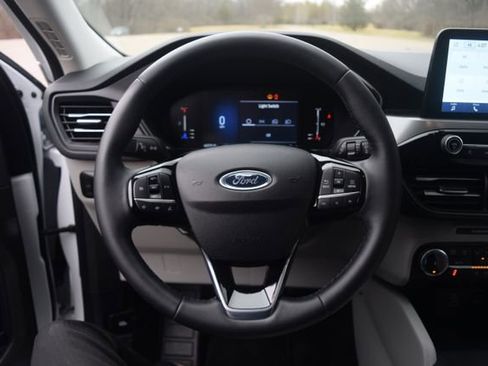 Used 2024 Ford Escape Active AWD/4WD image 4