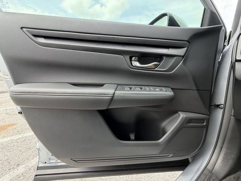 Used 2026 Honda CR-V LX image 21