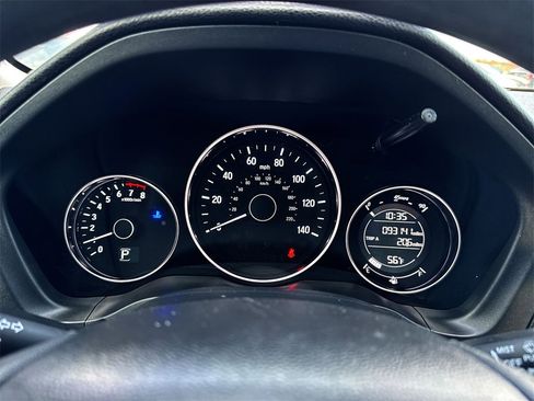 Used 2017 Honda HR-V EX image 15