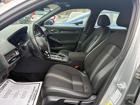Used 2023 Honda Civic Sport image 18