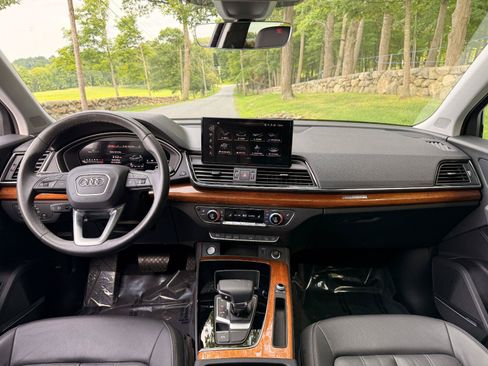 Used 2023 Audi Q5 2.0T Premium Plus w/ Premium Plus Package AWD/4WD image 5