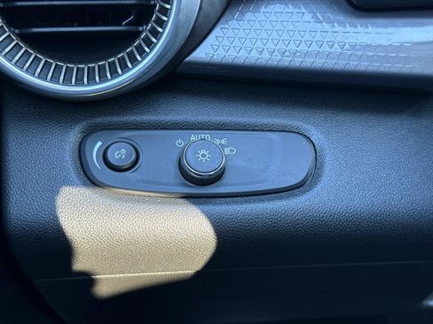 Used 2024 Chevrolet Trax ACTIV w/ Driver Confidence Package image 12