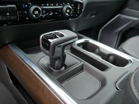 Used 2023 Chevrolet Silverado 1500 High Country w/ Technology Package AWD/4WD image 24