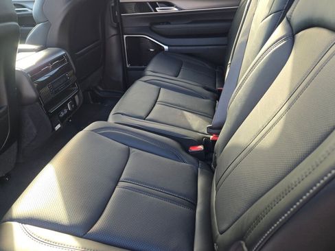 New 2026 Jeep Grand Wagoneer Limited image 21