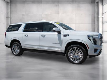 Used 2025 GMC Yukon XL Denali w/ Sun & Power Step Package