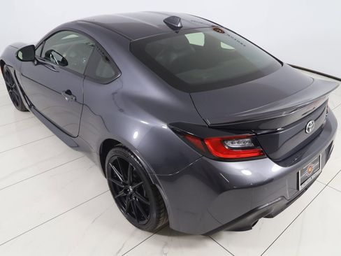 Used 2024 Toyota GR86 Premium image 25
