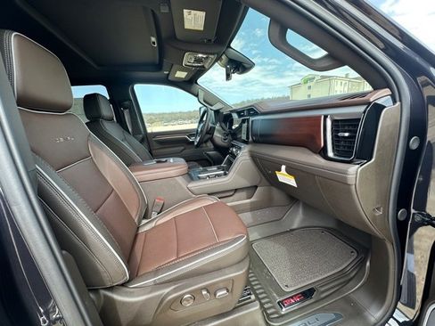 New 2026 GMC Sierra 2500 Denali w/ Denali Reserve Package image 34