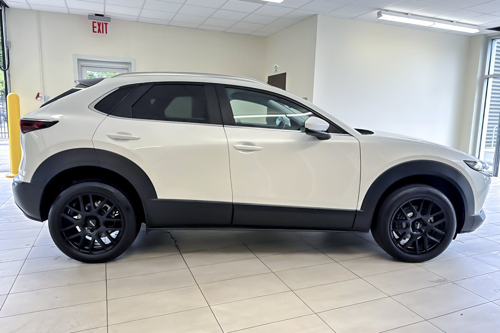Used 2023 MAZDA CX-30 AWD 2.5 S w/ Preferred Package image 3