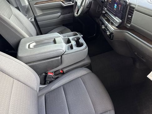Used 2025 GMC Sierra 1500 Elevation image 24