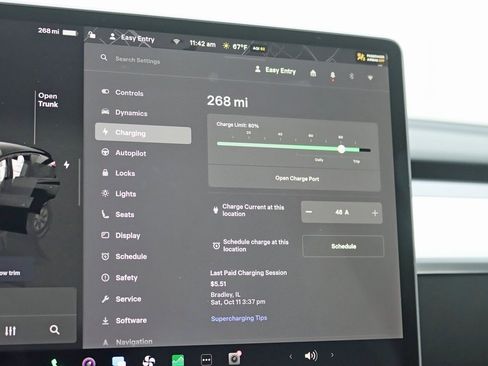 Used 2022 Tesla Model Y Long Range image 21