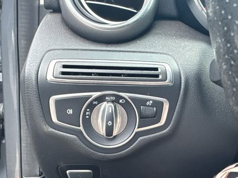 Used 2017 Mercedes-Benz C 300 Sedan image 14