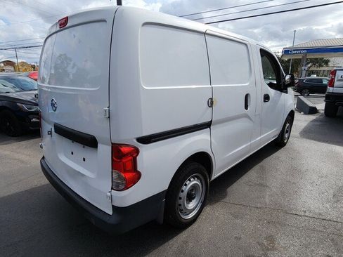 Used 2018 Nissan NV200 S image 15