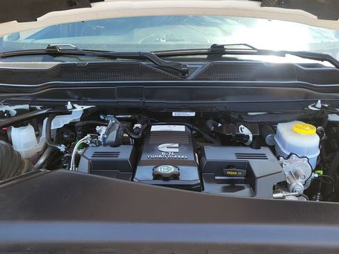 Used 2024 RAM 3500 Laramie w/ Sport Appearance Package AWD/4WD image 39