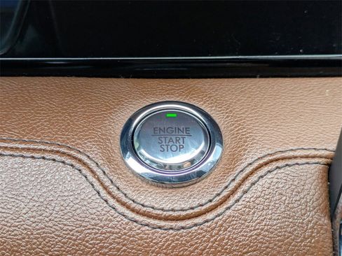 Certified 2024 Lincoln Navigator Reserve image 34