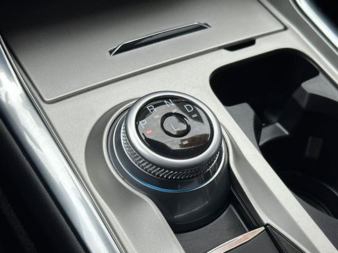 Used 2023 Ford Explorer XLT w/ Equipment Group 202A image 24