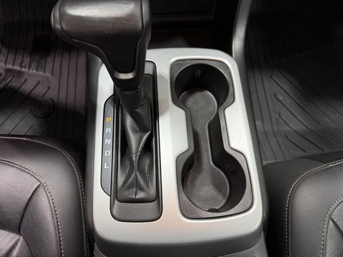 Used 2018 Chevrolet Colorado ZR2 image 14