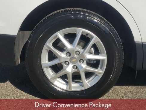 Used 2023 Chevrolet Equinox LT image 6