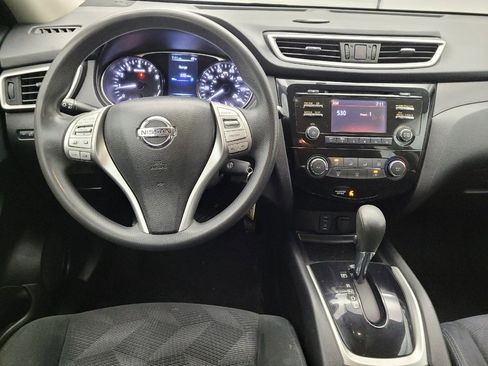 Used 2014 Nissan Rogue S FWD image 22