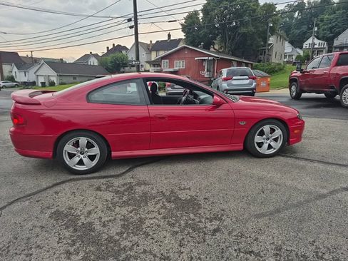 Used 2004 Pontiac GTO w/ Limited Edition Pulse Red RWD image 8