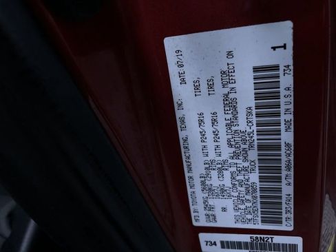 Certified 2019 Toyota Tacoma SR image 25