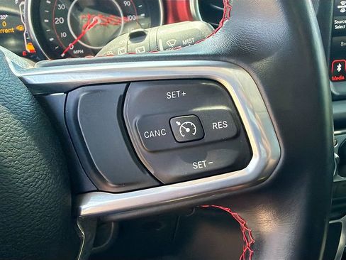 Used 2022 Jeep Wrangler Unlimited Rubicon w/ Dual Top Group AWD/4WD image 36