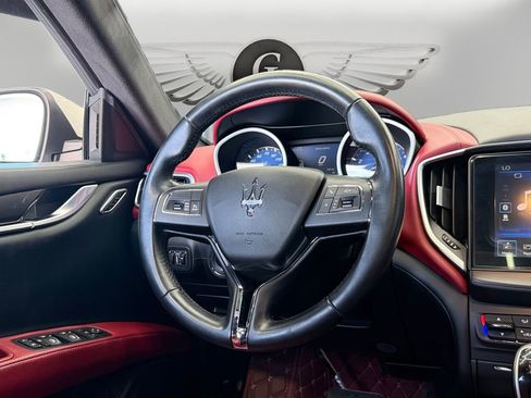 Used 2018 Maserati Ghibli image 12