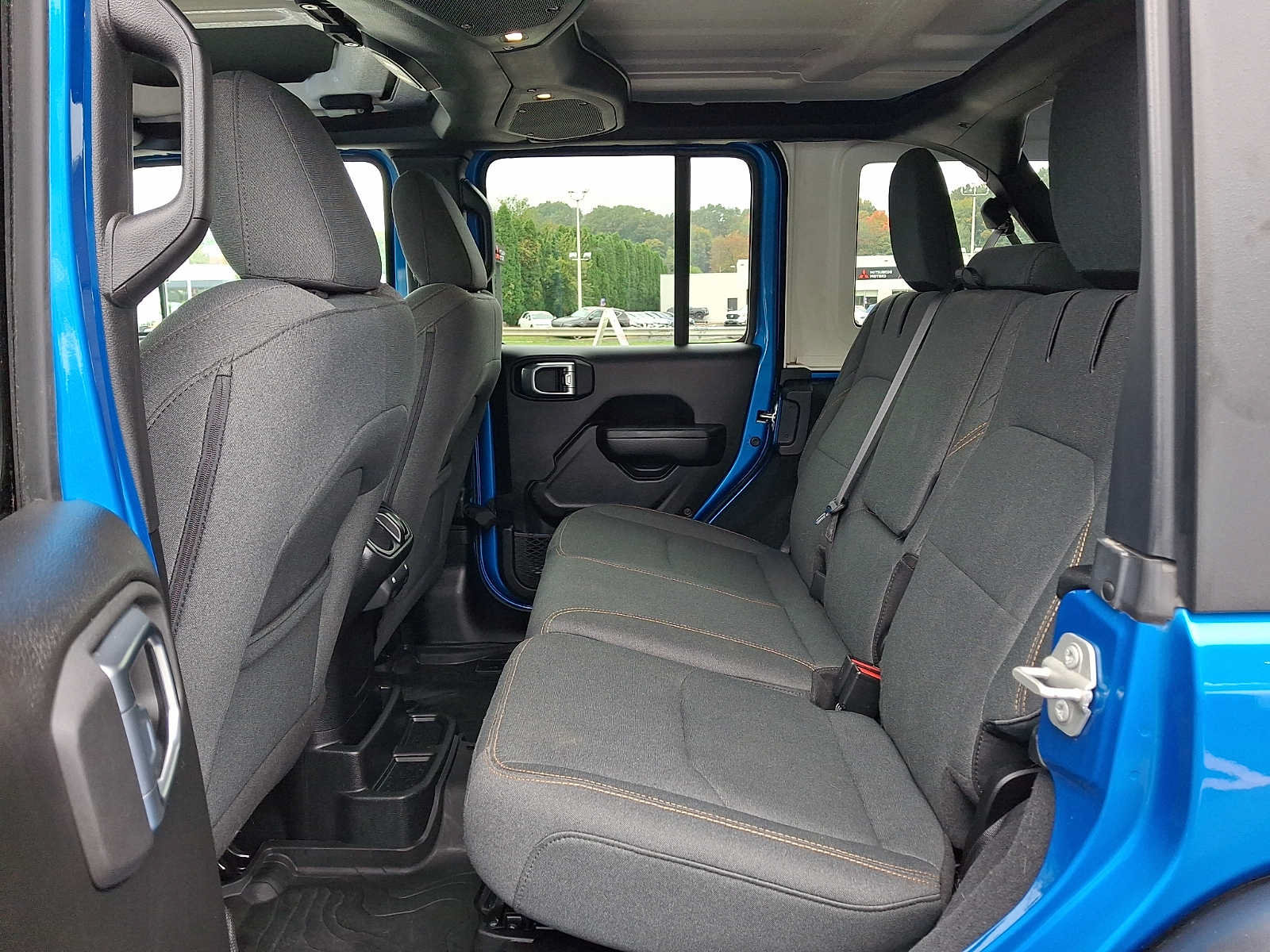 Used 2024 Jeep Wrangler Unlimited AWD/4WD image 10
