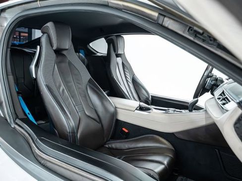 Used 2014 BMW i8 image 25