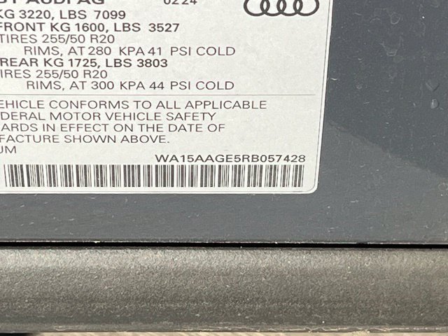 Used 2024 Audi Q8 e-tron Premium Plus w/ Premium Plus Package AWD/4WD image 33