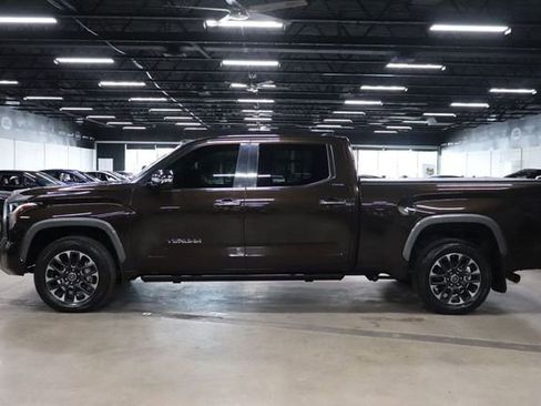 Used 2024 Toyota Tundra Limited w/ Power Package AWD/4WD image 2