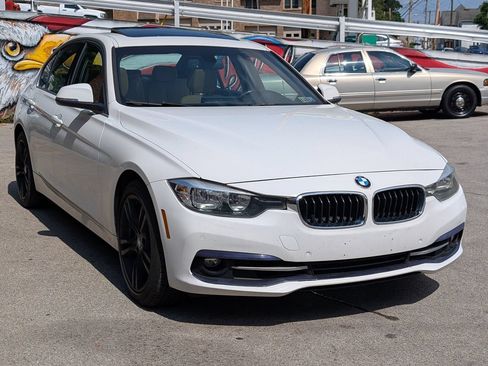 Used 2017 BMW 330i xDrive Sedan AWD/4WD image 2