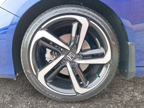 Used 2021 Honda Accord Sport image 9