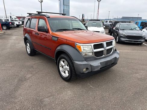 Used 2007 Dodge Nitro SXT image 10