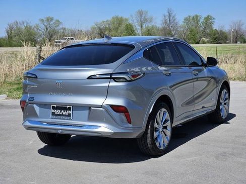 New 2026 Buick Envista Avenir FWD image 4