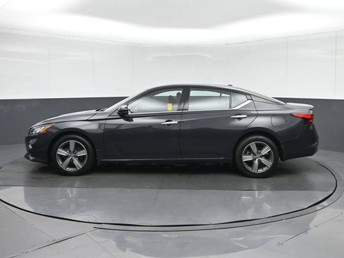Used 2019 Nissan Altima 2.5 SV AWD/4WD image 4