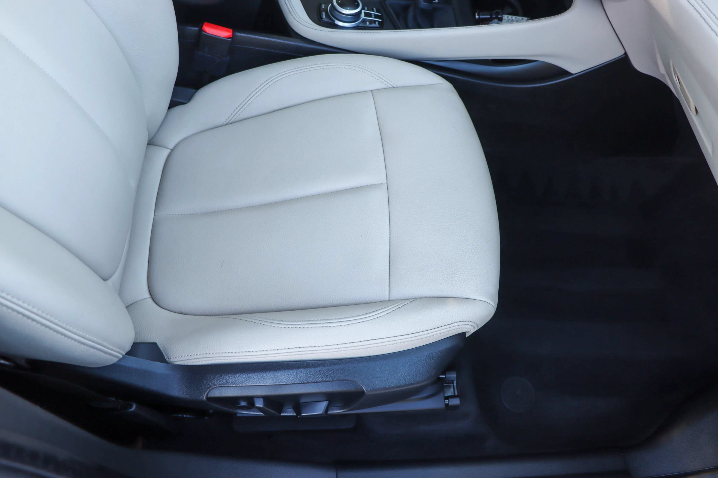 Used 2021 BMW X1 sDrive28i w/ Convenience Package FWD image 22