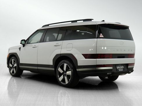 Used 2025 Hyundai Santa Fe Limited image 3