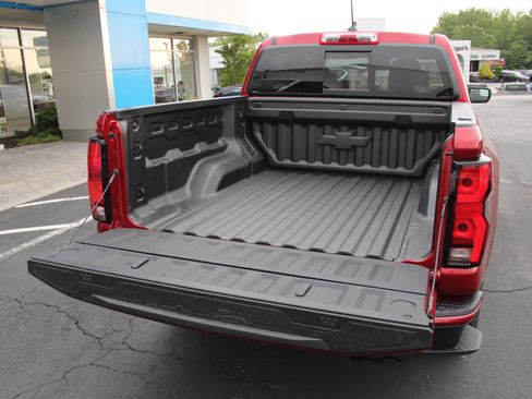 New 2026 Chevrolet Colorado LT w/ LT Convenience Package AWD/4WD image 17