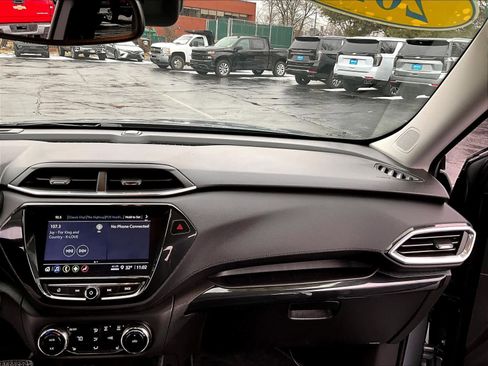 Used 2023 Chevrolet TrailBlazer LT w/ Convenience Package image 13