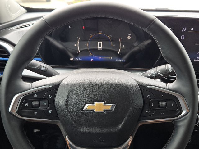 Used 2025 Chevrolet Trax LT w/ Driver Confidence Package FWD image 29