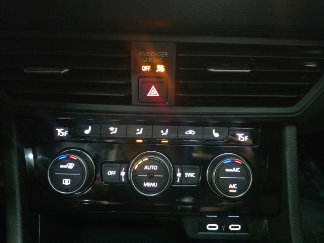 Used 2023 Volkswagen Jetta SE FWD image 17