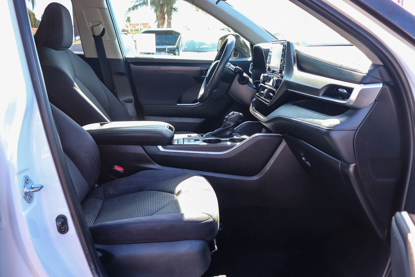 Certified 2021 Toyota Highlander L FWD image 20
