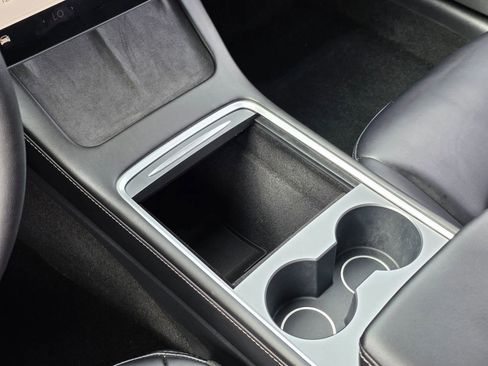 Used 2023 Tesla Model 3 Standard Range image 22