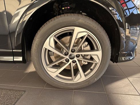 New 2025 Audi Q3 2.0T Premium image 53