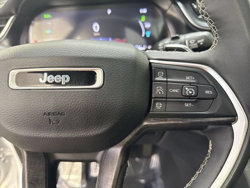 Used 2024 Jeep Grand Cherokee Limited 4xe AWD/4WD image 13